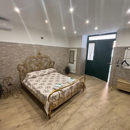 B&B La Storia Бари Экстерьер фото